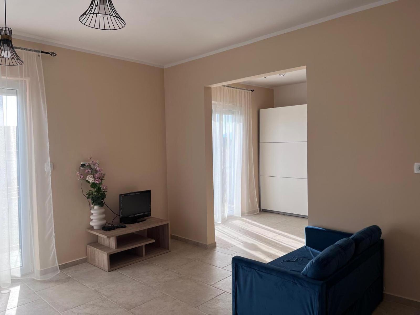 Marina Appartement Malinska Buitenkant foto